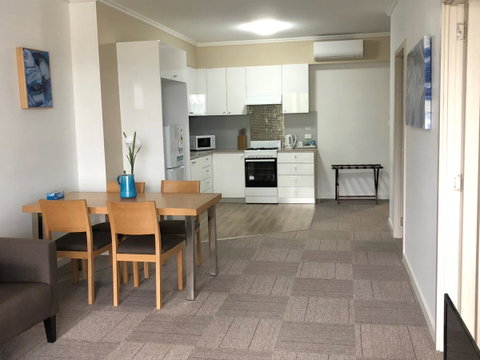Morisset Serviced Apartments - Northern Rivers Accommodation 30