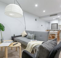 Inner City Stylish apt Walk to Green Square - Northern Rivers Accommodation