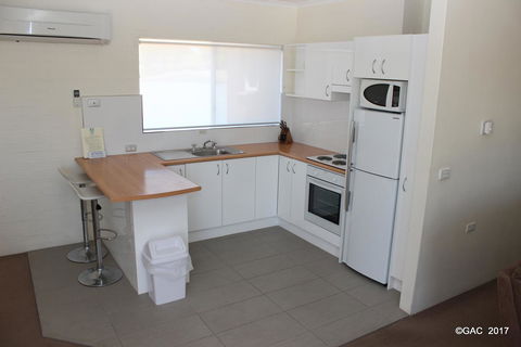 Mollymook Cove Apartments - Northern Rivers Accommodation 12