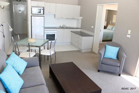 Mollymook Cove Apartments - Northern Rivers Accommodation 22