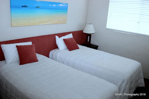 Mollymook Cove Apartments - Northern Rivers Accommodation 20