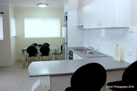 Mollymook Cove Apartments - Northern Rivers Accommodation 24