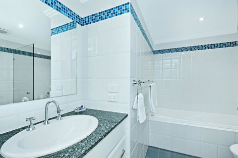 On The Beach Getaway - Northern Rivers Accommodation 7