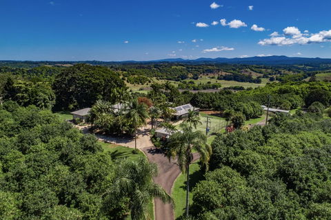 Byron Hinterland Villas - Northern Rivers Accommodation 12