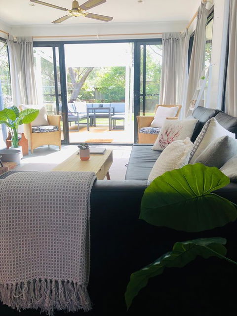 Little Blue Beach House - Northern Rivers Accommodation 14