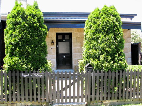 Apple Tree Cottage - Northern Rivers Accommodation 32