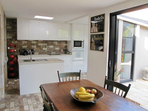 Apple Tree Cottage - Northern Rivers Accommodation 4