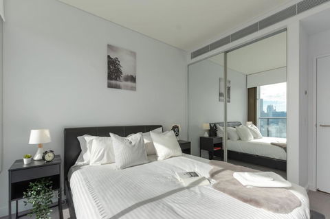 High Rise Apt In Heart Of Sydney Wt Harbour View - Northern Rivers Accommodation 7