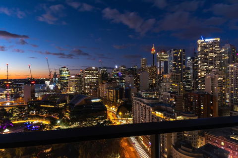 High Rise Apt In Heart Of Sydney Wt Harbour View - Northern Rivers Accommodation 24