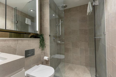 High Rise Apt In Heart Of Sydney Wt Harbour View - Northern Rivers Accommodation 2