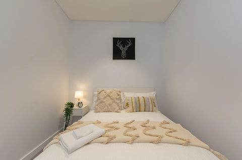 High Rise Apt In Heart Of Sydney Wt Harbour View - Northern Rivers Accommodation 14