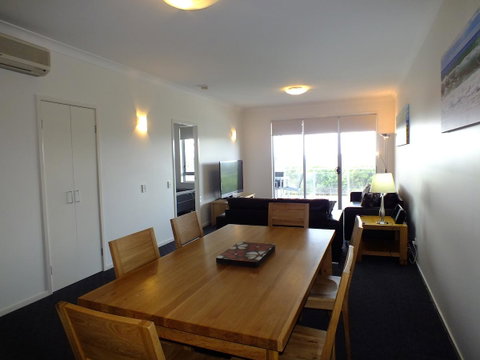 Pacific Marina Apartments - Northern Rivers Accommodation 37