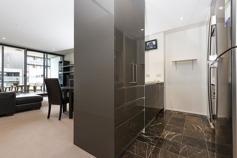 Lakefront 116 Kingston ACT - Northern Rivers Accommodation 12