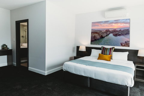 Coniston Hotel Wollongong - Northern Rivers Accommodation 2
