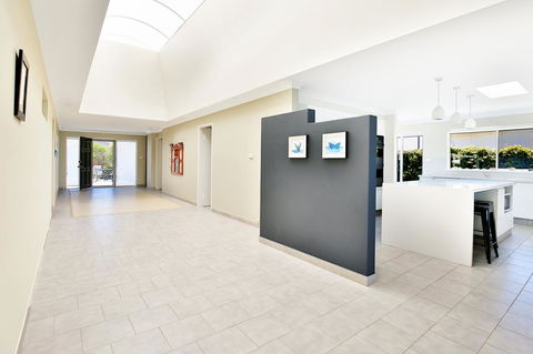 Neptune I Absolute Beachfront I Stunning Views - Northern Rivers Accommodation 24