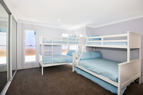 Neptune I Absolute Beachfront I Stunning Views - Northern Rivers Accommodation 17