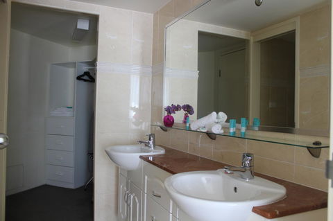 The Boathouse Resort Luxury Apartments - Northern Rivers Accommodation 7