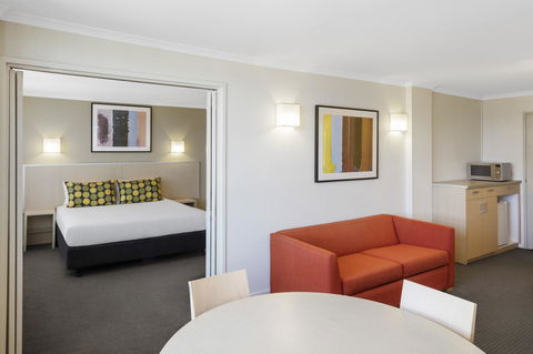 Mercure Newcastle - Northern Rivers Accommodation 9