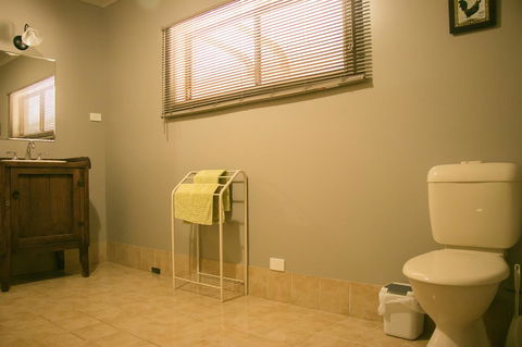 Ironstone Estate Lovedale - Northern Rivers Accommodation 9