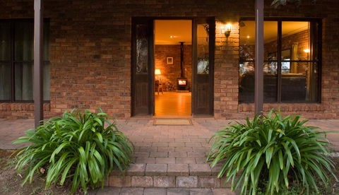 Ironstone Estate Lovedale - Northern Rivers Accommodation 38