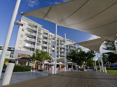 Oaks The Entrance Waterfront Suites - Northern Rivers Accommodation 7