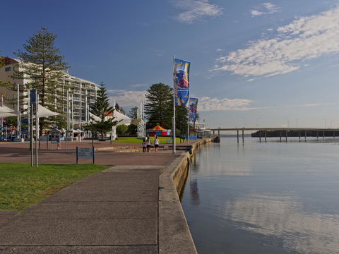 Oaks The Entrance Waterfront Suites - Northern Rivers Accommodation 12
