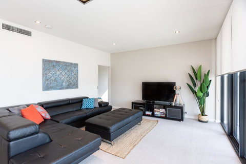 Brand New Executive Apartment - Northern Rivers Accommodation 22