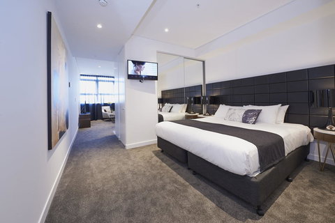 Silkari Suites At Chatswood - Northern Rivers Accommodation 5