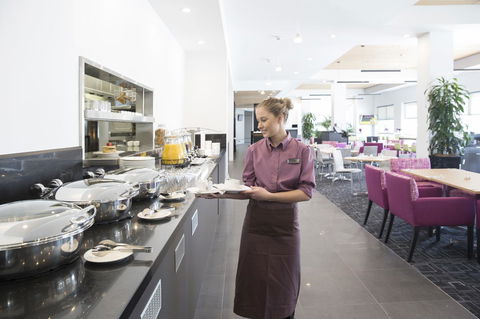 Mercure Newcastle Airport - Northern Rivers Accommodation 12