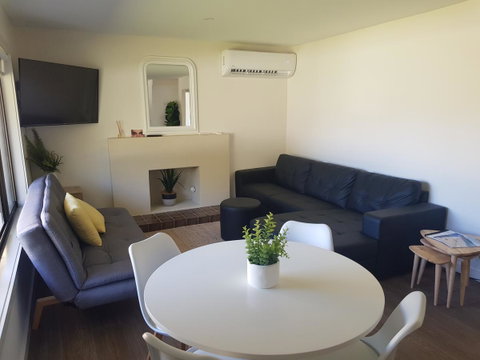 Golden Hill Cottage - Northern Rivers Accommodation 9