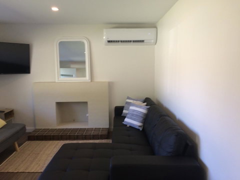 Golden Hill Cottage - Northern Rivers Accommodation 13