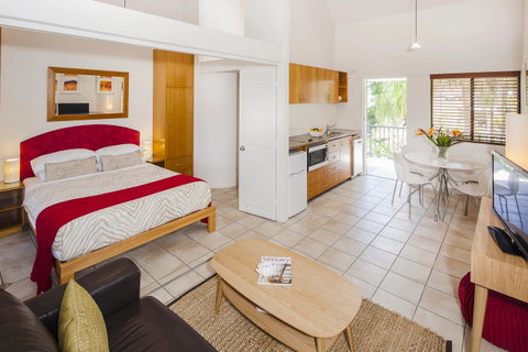 Julians Apartments - Northern Rivers Accommodation 21