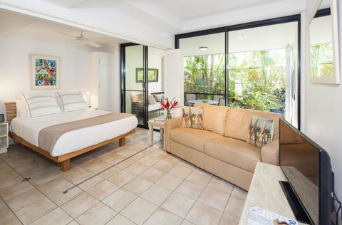 Julians Apartments - Northern Rivers Accommodation 29