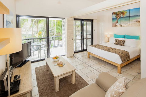 Julians Apartments - Northern Rivers Accommodation 12