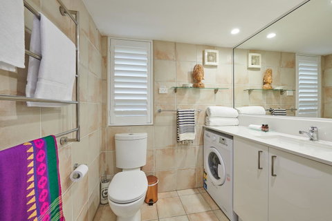 Julians Apartments - Northern Rivers Accommodation 9