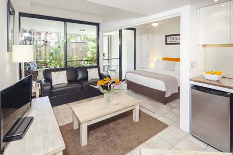 Julians Apartments - Northern Rivers Accommodation 35