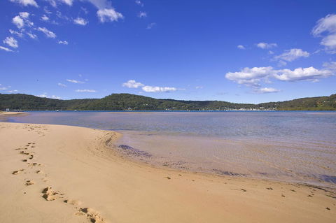 BookerBay Retreat! - Northern Rivers Accommodation 0