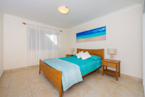 Ronald Avenue 1/65 - Shoal Bay - Northern Rivers Accommodation 7