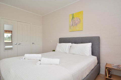 JE Guesthouse, Central To All The Hunter Valley Has To Offer - Northern Rivers Accommodation 24