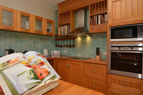 JE Guesthouse, Central To All The Hunter Valley Has To Offer - Northern Rivers Accommodation 14