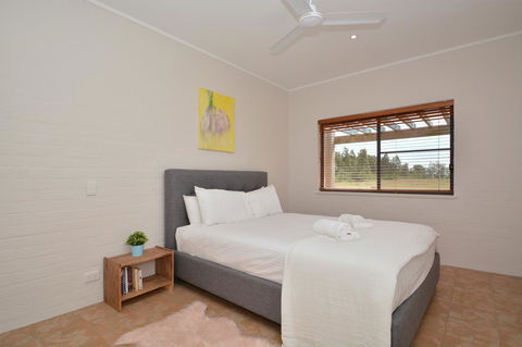 JE Guesthouse, Central To All The Hunter Valley Has To Offer - Northern Rivers Accommodation 25