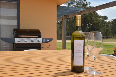 JE Guesthouse, Central To All The Hunter Valley Has To Offer - Northern Rivers Accommodation 10
