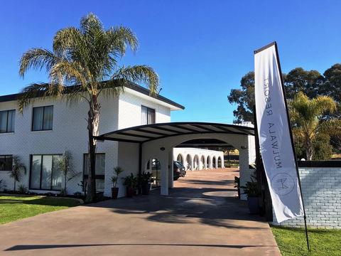 Mulwala Resort - Northern Rivers Accommodation 14
