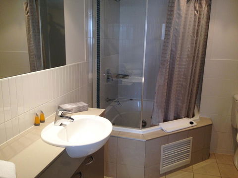 BASE Holidays - Ettalong Beach Premium Apartments - Northern Rivers Accommodation 39