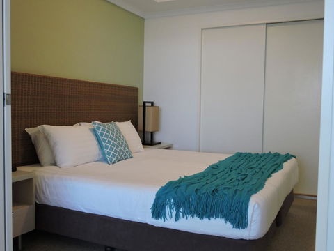 BASE Holidays - Ettalong Beach Premium Apartments - Northern Rivers Accommodation 15
