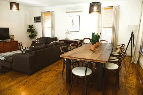 Morpeth Cottage - Northern Rivers Accommodation 27
