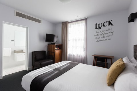 The Lucky Hotel - Northern Rivers Accommodation 3