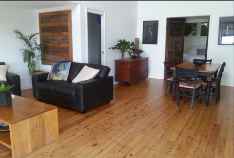 Swan Bay Hideaway - Northern Rivers Accommodation 2