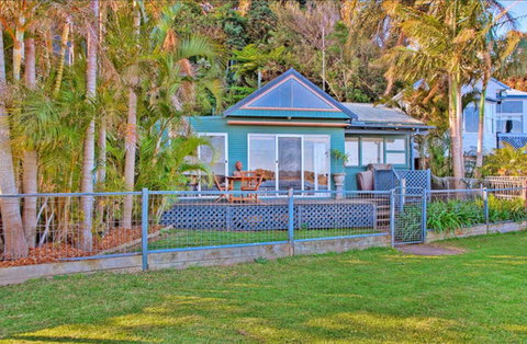 Swan Bay Hideaway - Northern Rivers Accommodation 0