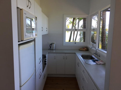Swan Bay Hideaway - Northern Rivers Accommodation 4